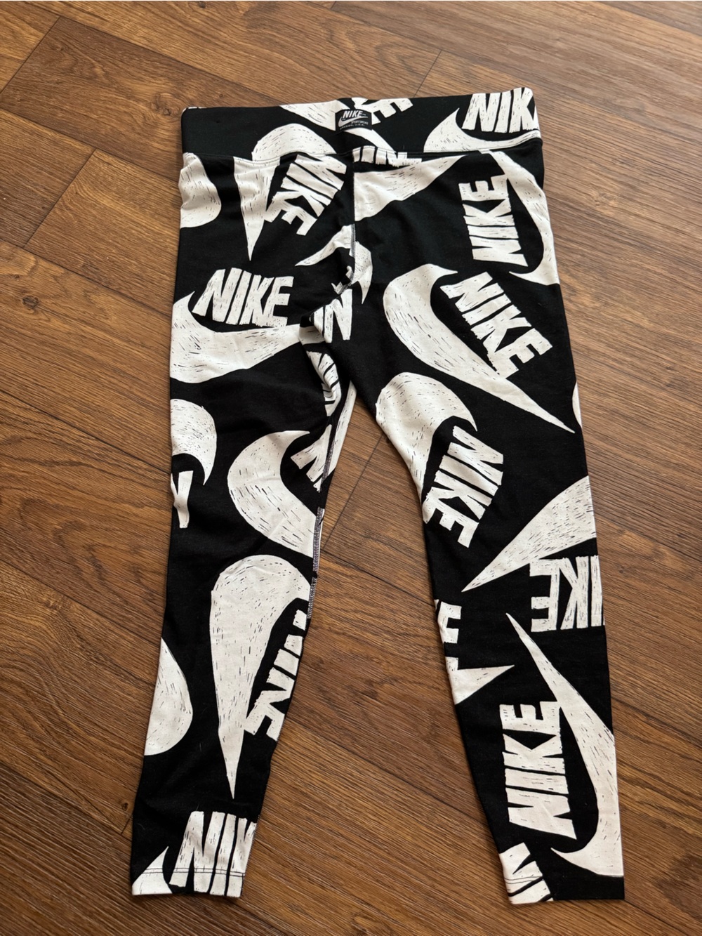 Nike Sportswear Leggings XL Black White All Over Logo Print Swoosh Athletic